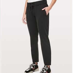 Lululemon “On The Fly” Woven pants